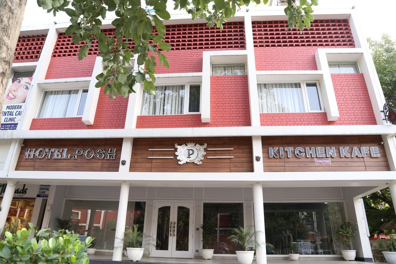 Hotel Posh Чандигарх Экстерьер фото